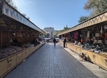 armenia/yerevan/arabkir/attraction/vernissage