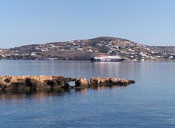 greece/paros/attraction/u-le-suberbe