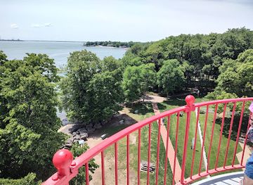 ohio/kelleys-island/attraction/marblehead-lighthouse-historical-society-at-marblehead-lighthouse-state-park