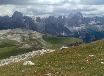 italy/val-di-fassa/attraction/monte-pez
