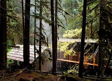 oregon/deschutes-county/attraction/bagby-hot-springs