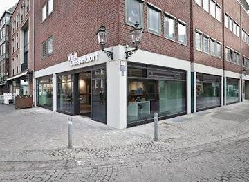 germany/cologne/attraction/tourist-information-visit-dusseldorf