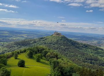 germany/hohenzollern-castle/attraction/zollernburg-panorama-wanderweg