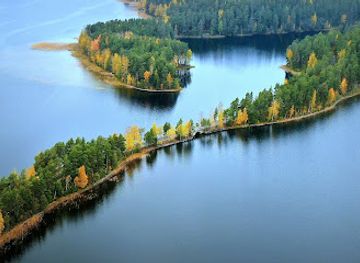 finland/south-karelia/attraction/the-stone-bridge-of-punkaharju-ridge-road