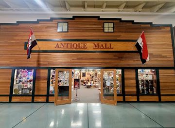 north-dakota/grand-forks/attraction/plain-fancy-antique-mall
