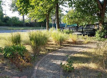 kansas/manhattan/attraction/inez-alsop-bird-sanctuary