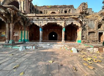 india/north-india/attraction/ginnorgarh-fort