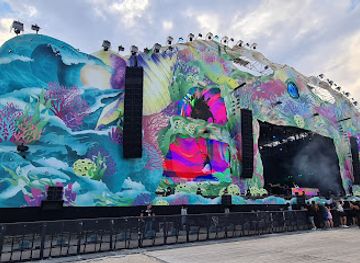 romania/constanta/attraction/neversea-beach