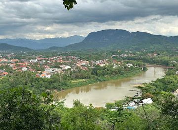 laos/sainyabuli-province/attraction/phousi-hill