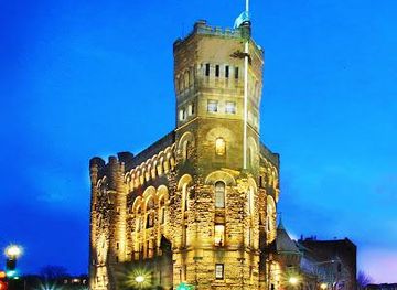 iowa/newton/attraction/the-saunders-castle-at-park-plaza