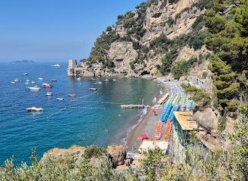 italy/capri/attraction/fornillo-beach