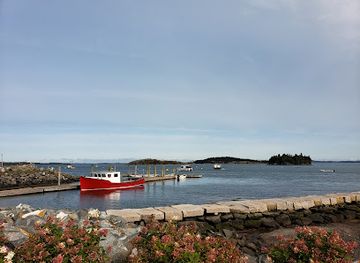 maine/downeast/attraction/lost-fisherman-s-memorial