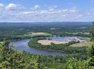 massachusetts/mount-greylock-state-reservation/attraction/mount-tom-state-reservation