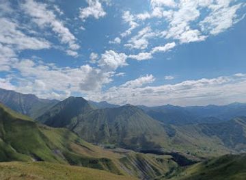 georgia/gudauri/attraction/hawk-mountain