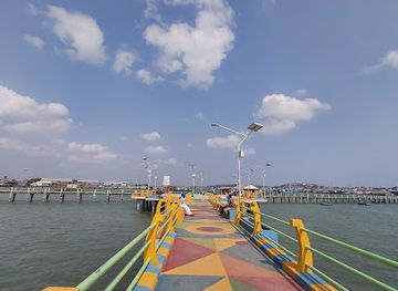 indonesia/riau-islands/attraction/kampung-bugis-jembatan-lingkar-pelangi
