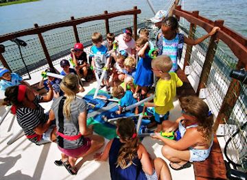 south-carolina/hilton-head-island/attraction/pirates-hhi