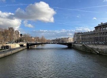 france/paris/attraction/pont-d-arcole