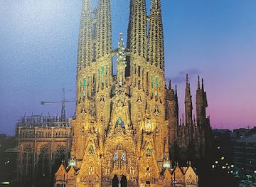 spain/barcelona/sants-montjuic/attraction/mirador-de-l-alcalde