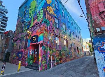 canada/toronto/attraction/graffiti-alley