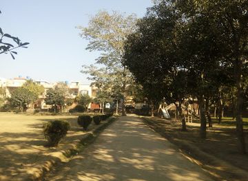 pakistan/lahore/johar-town/attraction/j3-park-johar-town