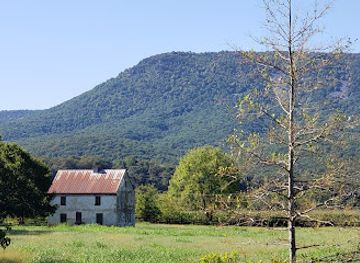 virginia/shenandoah-national-park/attraction/white-house