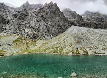 slovakia/strbske-pleso/attraction/dlhe-pleso