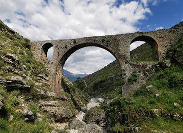 albania/has/attraction/ali-pasha-bridge