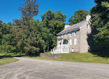 new-jersey/delaware-water-gap-national-recreation-area/attraction/van-campen-inn