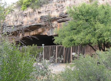 south-africa/kalahari/attraction/wonderwerk-cave