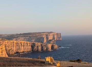 malta/dwejra-area/attraction/sunset-cliff