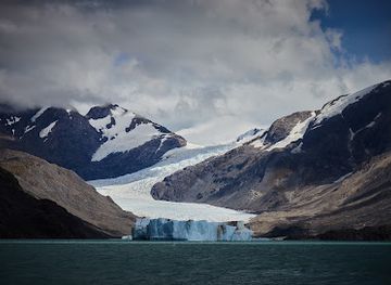 chile/patagonia/attraction/o-higgins-glacier