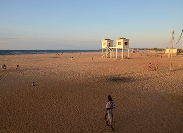 madagascar/majunga/tsaramandroso/attraction/ponton-de-mer