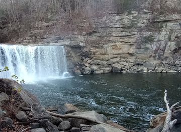 kentucky/sheltowee-trace-national-recreation-trail/attraction/sheltowee-trace-adventure-resort