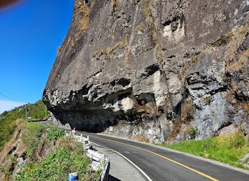 philippines/mt-pulag/attraction/halsema-s-half-tunnel-portion