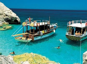 turkiye/kemer/attraction/cekirdeksiz-mandalin-camping-kemer-antalya-cadir-karavan-kamp-alani