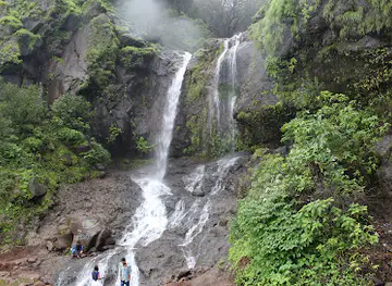 Dhobi Waterfall