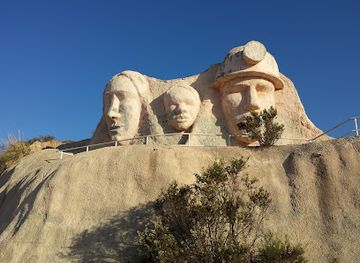 chile/rancagua/attraction/monument-to-the-mining-family