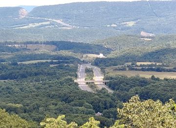 maryland/green-ridge-state-forest/attraction/town-hill-overlook