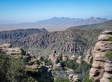 arizona/chiricahua-mountains/attraction/heart-of-rocks-loop