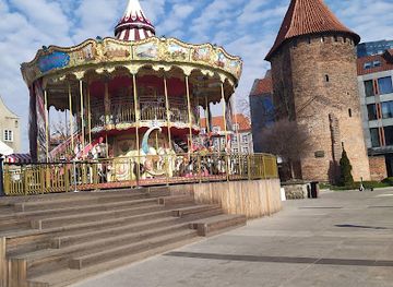 poland/pomerania/attraction/gdansk-carousel