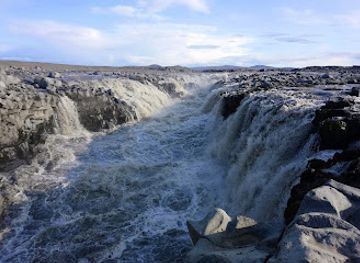 iceland/fimmvorduhals-pass/attraction/gljufrasmiour-canyon-builder-on-jokulsa-a-fjollum