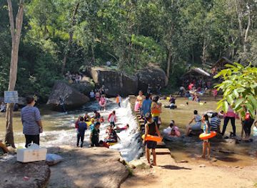 laos/xaisomboun-province/attraction/tad-xangthevada