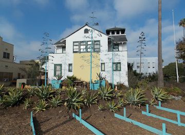 california/venice-beach/attraction/beyond-baroque