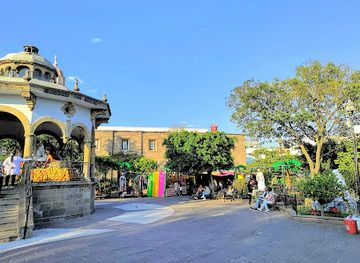mexico/guadalajara/tlaquepaque-centro/attraction/corredor-tlaquepaque