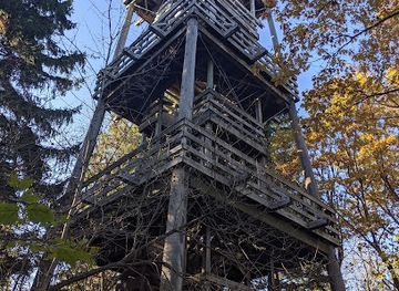 wisconsin/kettle-moraine-state-forest/attraction/schlitz-audubon-nature-center