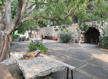 spain/mallorca/attraction/coves-de-campanet