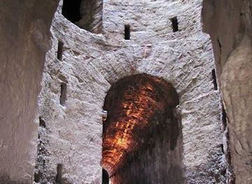 italy/perugia/attraction/todi-sotterranea-todi-underground