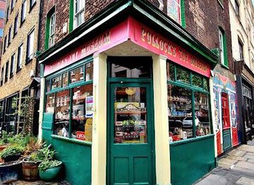 united-kingdom/windsor/attraction/pollocks-toy-museum