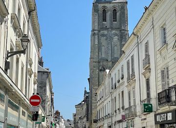 france/tours/vieux-tours/attraction/tour-de-l-horloge