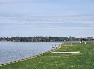 serbia/palic-lake/attraction/plaza-palic
